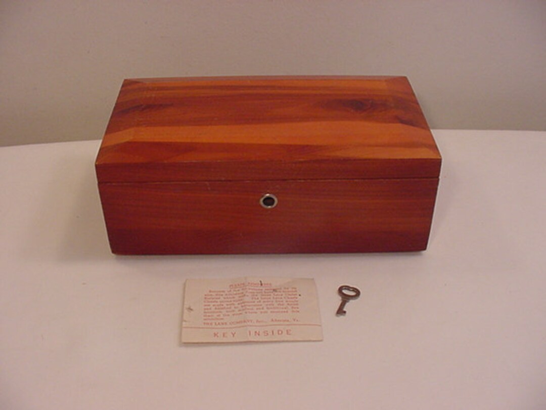 Vintage Lane Cedar Chest Jewelry Box 23 99 Etsy