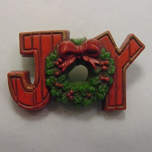 Vintage Hallmark Plastic Christmas Joy Corona Broche 19 - 536