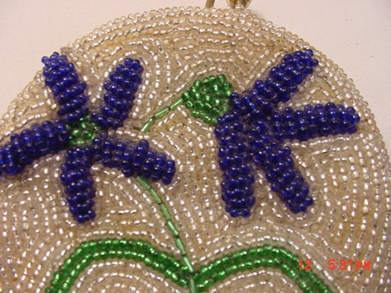 Vintage Glass Beads Change Purse With Flowers 16-804
