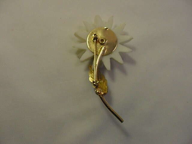 デイジー♥️ Vintage Daisy Flower Brooch 20 - 348 - Etsy
