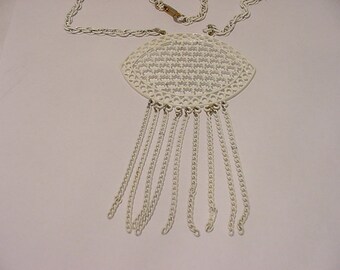 Vintage White Enameled Metal Necklace  11- 867