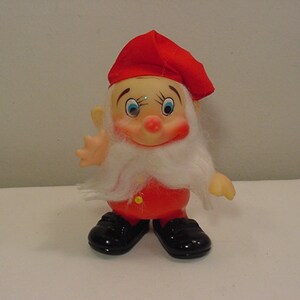 Vintage Plastic Dwarf ( Snow White ) Figurine - I Think it Is Happy   22 - 239