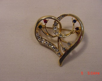 Vintage Rhinestone Heart Brooch 18 - 579