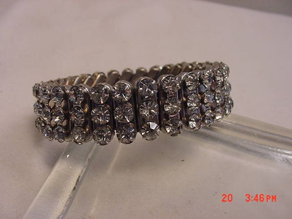 【VINTAGE HOLLYWOOD】Rectangle Stone Bracelet★送料・関税込 Vintage Major Goldtone Magnetic Stretch Link Bracelet