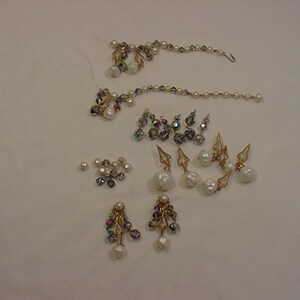 NECKLACE NEEDS RESTRUNG Vintage Adjustable Necklace & Clip On Earring Set  19 - 1201