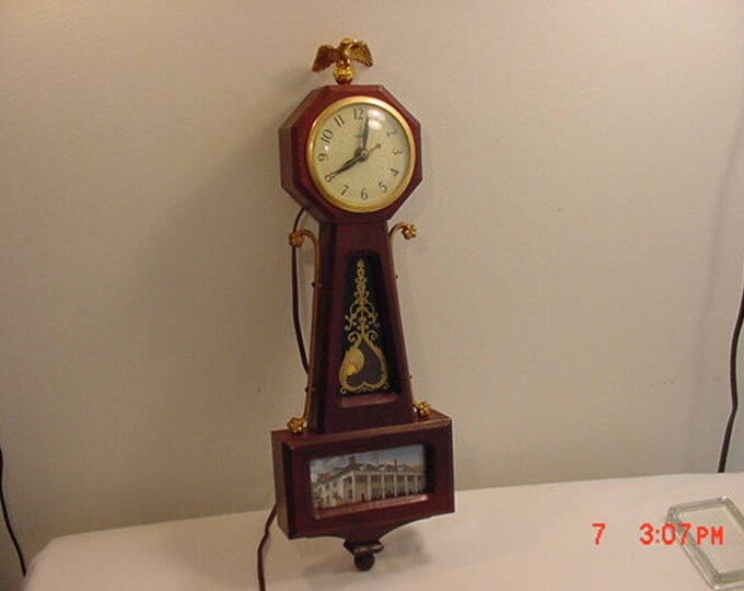 Vintage United Clock Company Brooklyn, N.Y. Model 375 Electric Wall