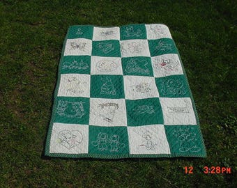 Vintage Hand Made Hand Sewn Embroidered Religious Baby Quilt  17 - 595