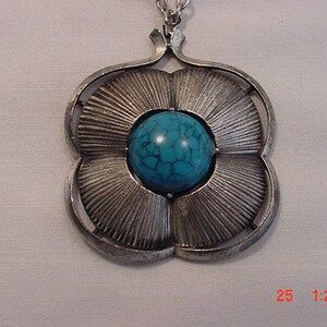 Vintage Faux Turquoise Necklace  18 -400