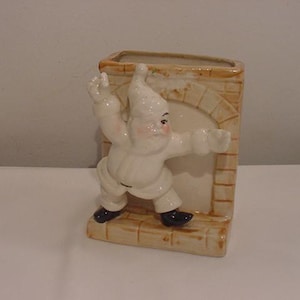 Vintage Ceramic Santa Claus In Front Of A Chimney Planter Or Holder  24 - 226