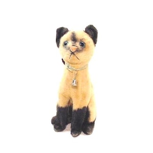 Mid Century - Dankin Dream Pets - Siamese Cat / Kitten - Mohair Stuffed Animal   25 - 590