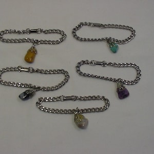 5 Vintage Polished Stone Bracelets  19 - 81