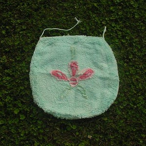 Vintage Mid Century Chenille Flower Theme Toilet Seat Cover  24 - 142