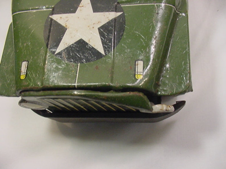 Made In Japan 19-705 Army Jeep Vintage 1950/'s Or 1960/'s Era Tin Toy M.P