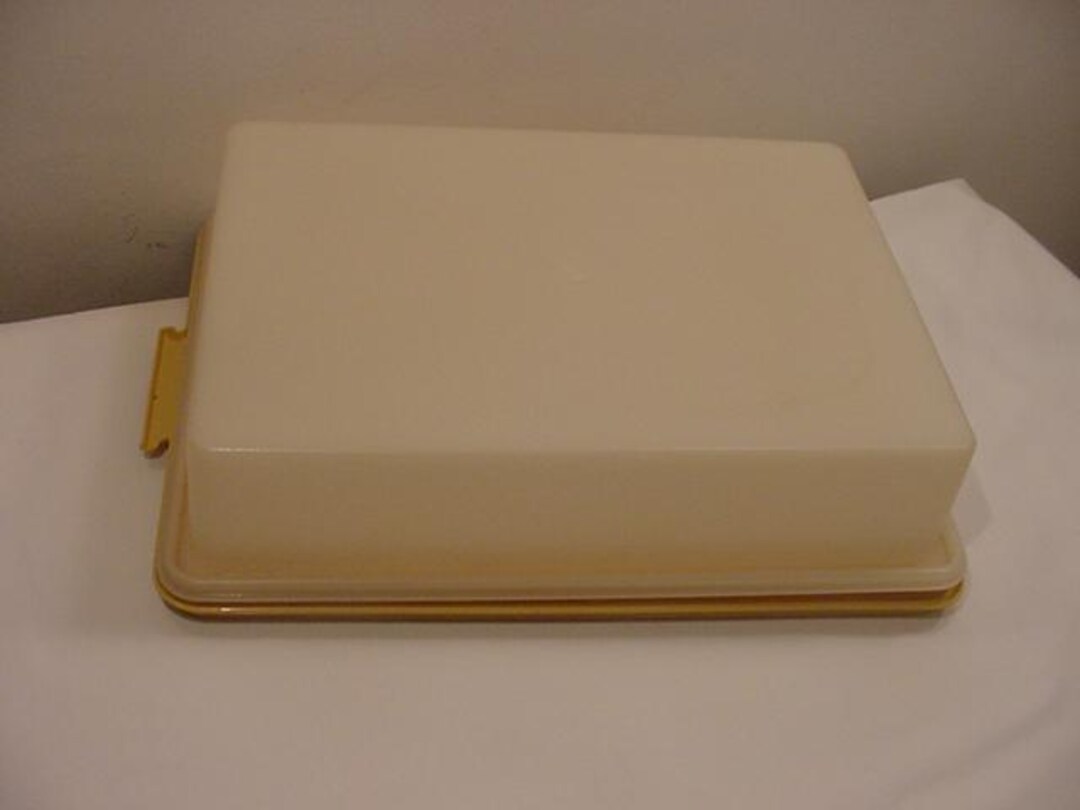 Vintage Tupperware Rectangle Sheet Cake Carrier - Harvest Gold 25 - 271 ...