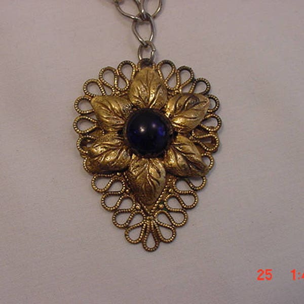 Vintage Filigree Gold Tone Metal Necklace With Flower Pendant  18 - 411