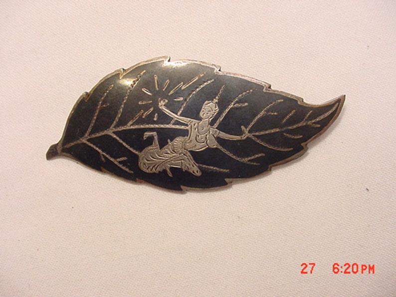 Vintage Sterling Silver Niello Siam Leaf Brooch 16 884 image 2