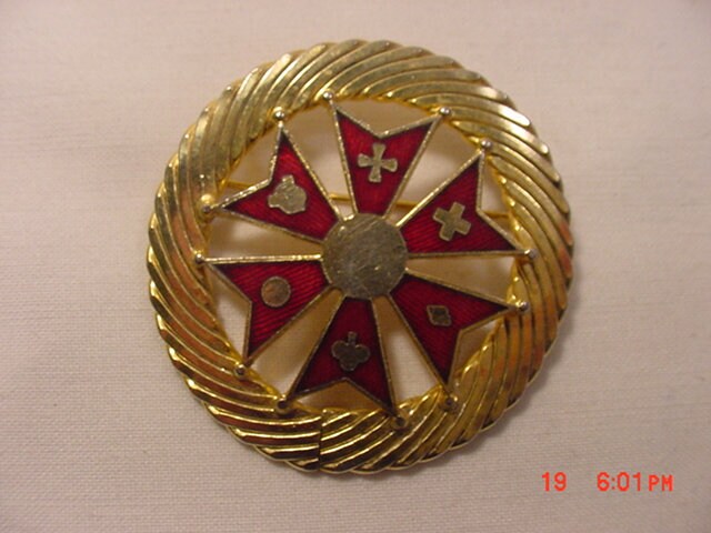 Vintage Red Enamel Accented Round Brooch 18 - 742 - Etsy
