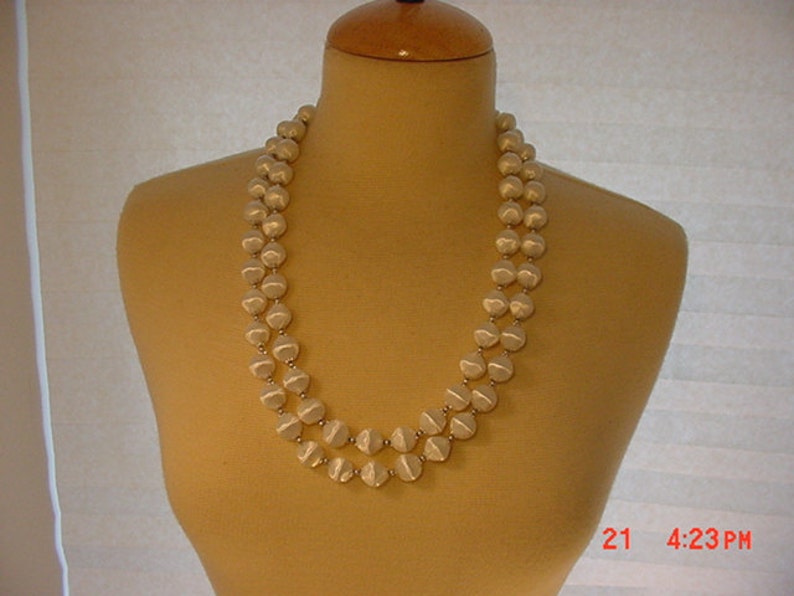 Vintage Adjustable Two Strand White Plastic Bead Necklace 16 639 image 5