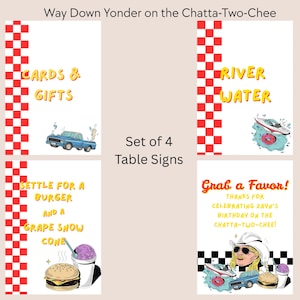 Puede incluir: Juego de cuatro letreros de mesa con temática retro. Cada letrero presenta texto e ilustraciones, incluyendo una camioneta azul, un barco, una hamburguesa y un cono de nieve. Los letreros tienen bordes a cuadros rojos y blancos.