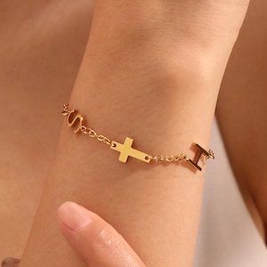 Pulsera de cruz con inicial personalizada, pulsera con letra personalizada, regalo para pareja, joyería de boda, joyería cristiana, regalo para amigos.
