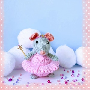 Sugar Plum Mouse knitting pattern