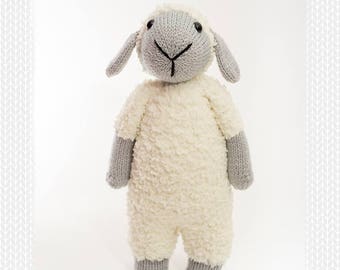 Sawyer the sheep knitting pattern