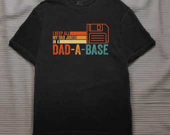 Guardo todos mis chistes de papá en una base PNG, camiseta divertida de chistes de papá, camiseta retro de disquete, regalo de humor geek, ropa para el Día del Padre nerd