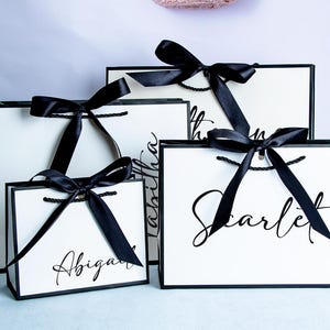 Sacs-cadeaux personnalisés avec nom pour demoiselle d'honneur - Sacs cadeaux en ruban - Sac cadeau élégant pour enterrement de vie de jeune fille, cadeau de bienvenue, fête de mariage