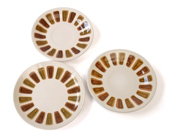 Vintage Royal Ironstone 6 saucers Santa Fe Set of 2 Vintage Royal Ironstone 6 saucers Santa Fe Set of 2