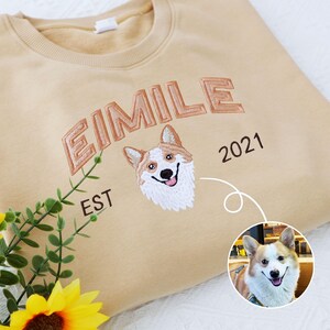 Customized Dog Face Embroidered Sweatshirt, Father&#39;s Day Gift, Cat Sweatshirt, Dog Lover Sweatshirt, Personalized Pet Portrait Sweatshirt.