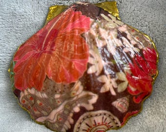 Handgefertigte Camino Pilgrim Andenken Jakobsmuscheln & Schmuck / Schmuckstücke - Hibiskus
