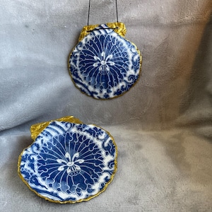 Conchas de vieira y plato para anillos/baratijas, recuerdo de peregrino del Camino de Santiago, hecho a mano - Azulejo azul