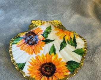 Handgefertigte Jakobsmuschelschale, Ringschale, Schmuckschale - Sonnenblumen