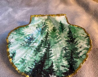 Handgefertigte Muschelschale, Ringschale, Schmuckschale, Ornament - immergrüner Baum