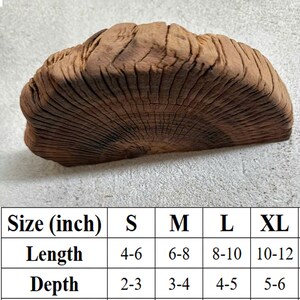 May include: A chart showing the size and dimensions of wooden slices in inches. The chart shows the length and depth of the slices in inches for sizes small, medium, large, and extra large.