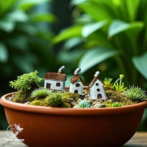 Set of 4 Mini House Figurines – Resin Miniatures for Terrariums & Fairy Gardens