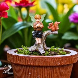 Small Fairy Statue, Pot Decoration, Resin Garden Ornament, Perfect Gift for Garden Lovers