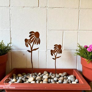 Rustic Metal Flower Garden Stakes – Creative Outdoor Yard Art Decor