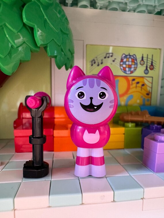 LEGO DJ Catnip Minifigure | Gabby's Dollhouse Character | Gabby