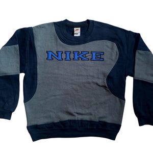 Nike vintage reworked embroidered unisex sweatshirt size L