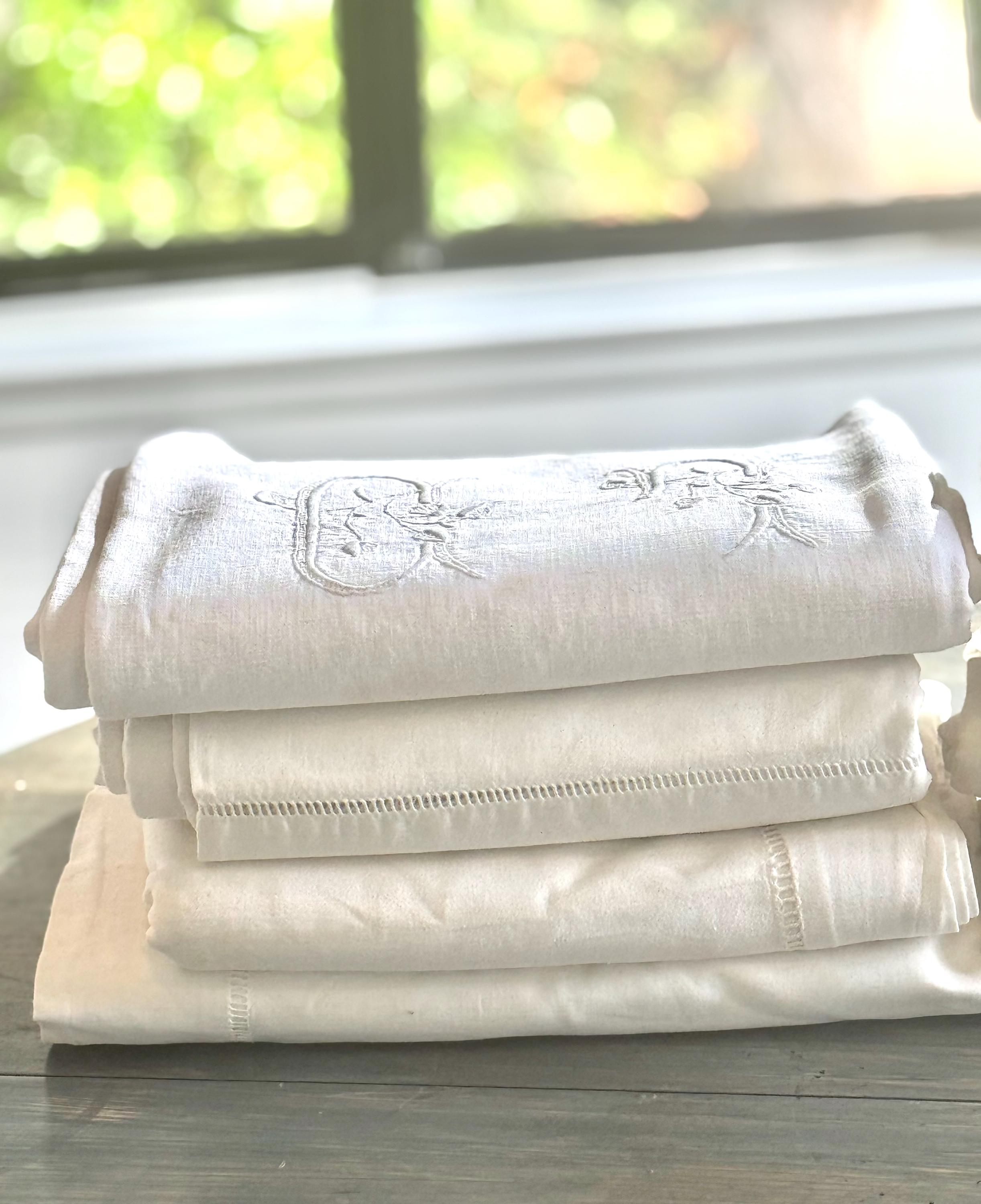 フランス製ヴィンテージリネンシーツ、モノグラム入りリネンクロス