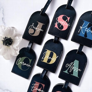 Etiqueta de equipaje personalizada, etiqueta de cuero con inicial y nombre, etiqueta para bolso, regalo de viaje, regalo para pareja, regalo personalizado