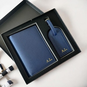 Funda para pasaporte personalizada, etiqueta para equipaje, funda de piel sintética, billetera de viaje, regalo personalizado, regalo de cumpleaños, caja de regalo.