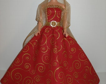 Handmade 11.5" fashion doll clothes  -  Green or Red with Glittery Gold Swirls Cotton Gown  w/Stole