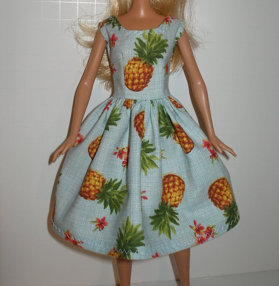 gold pineapple dress Short Sheath Dress Sleeveless Golden Pineapples Navy / M main image 1