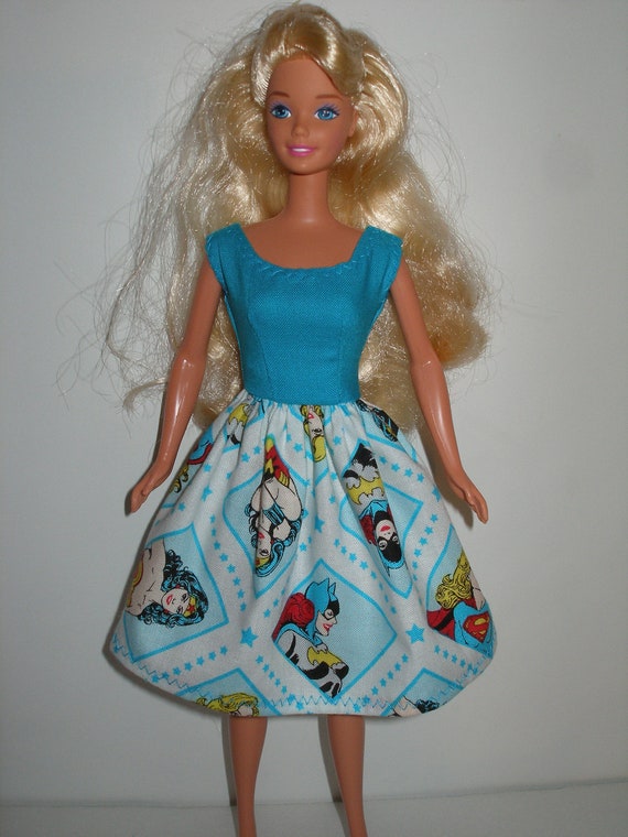 barbie súper héroes