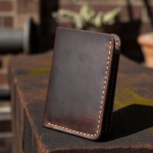 Leder Geldbörse für Männer, Minimalistische handgefertigte Vintage Crazy Horse Leder Kurze Geldbörse, Kartenhalter & Geldklammer für Männer, Geschenk für ihn