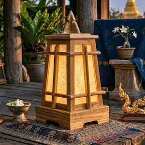 Farol de mesa de madera de teca natural de 38 cm (15 pulgadas) con iluminación zen.