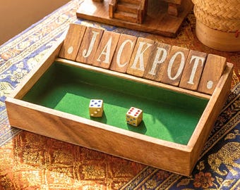 Handskuret Jackpotspel i akaciaträ: Stäng lådan Traditionellt brädspel och leksak