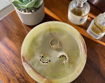 Marble Jewelry Dish 5" Handmade Green Trinket Dish Ring Holder, Aesthetic Room Decor for Women, Decorative Candle Plate, Key Bowl for Vanity